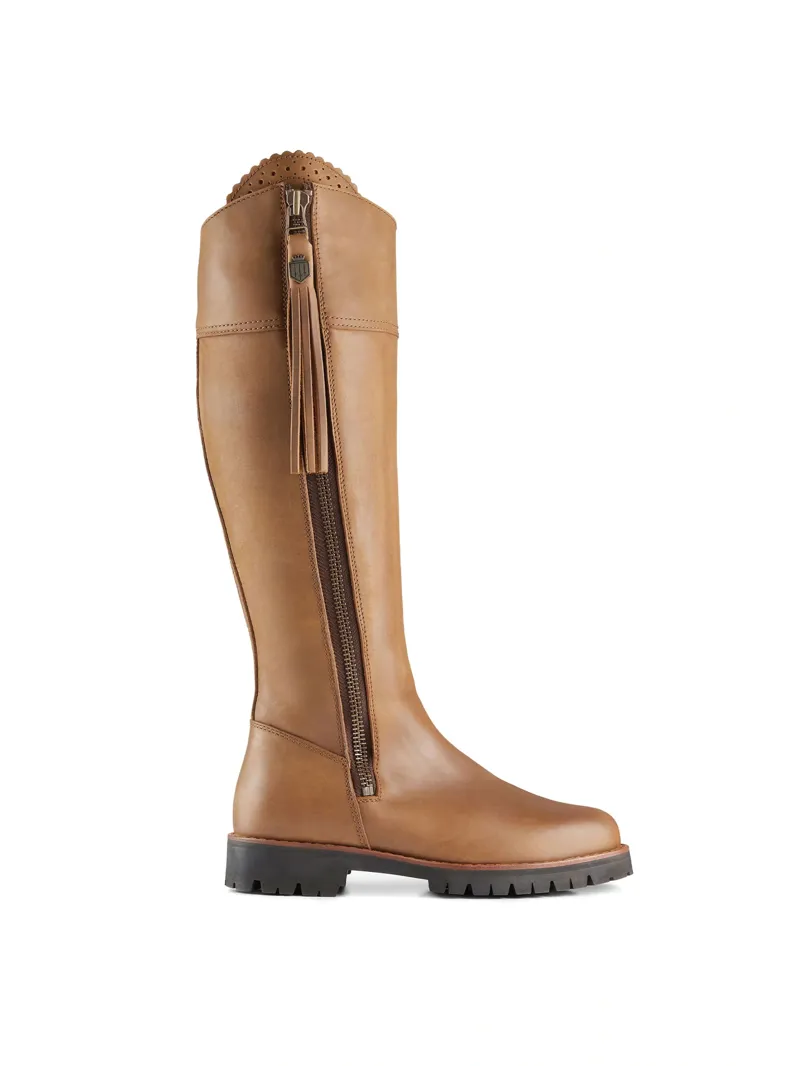 Fairfax and Favor Explorer Waterproof Boot Regular Fit in Oak Leather