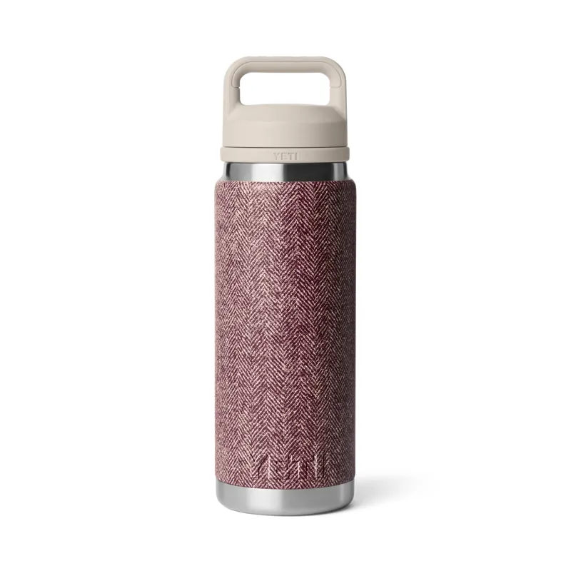 Yeti 26oz Chug Bottle in Riverhead Red-1