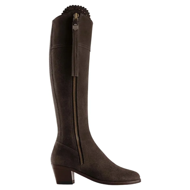 Fairfax and Favor Regina Heeled Boots Regular Fit in Chocolate Suede